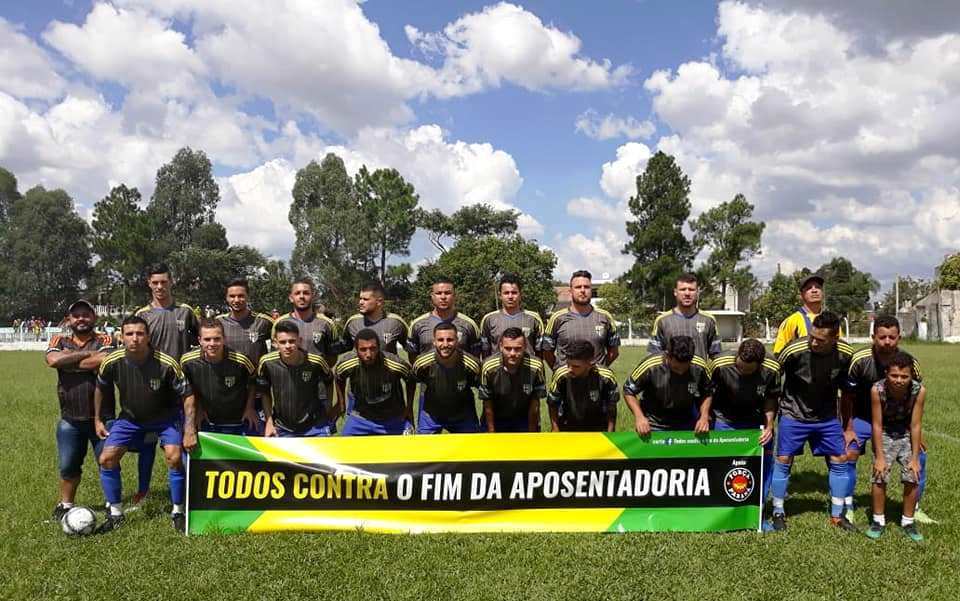 Times da “Copa Curitiba de Futebol Amador” e da “Adelmari Nassar” intensificam campanha Contra o Fim da Aposentadoria