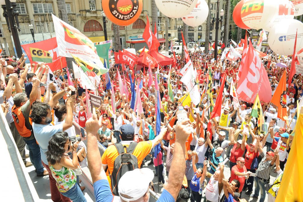 Sindicalismo define agenda de ações em março contra ataques à aposentadoria