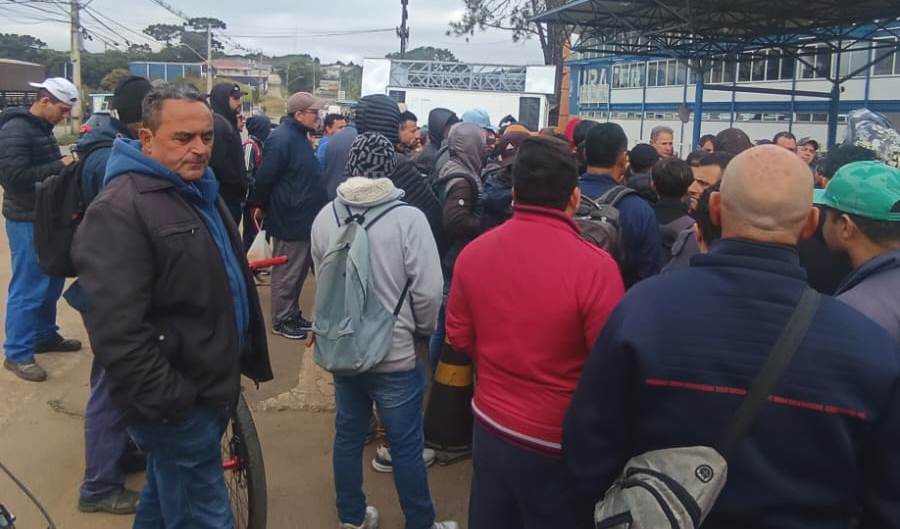 Brafer: Sem avanço nas negociações do acordo salarial, greve dos metalúrgicos entra no 3º dia