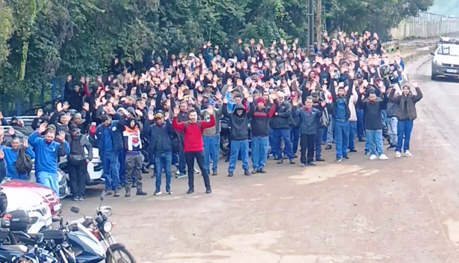Brafer: Metalúrgicos entram em greve pelo acordo salarial