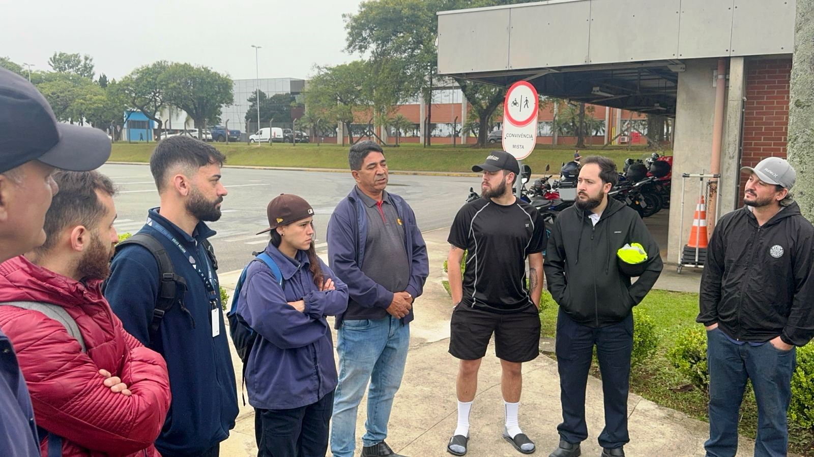 Metalúrgicos da Moura conquistam acordo com vale-mercado de R$ 700,00 e aumento real nos salários