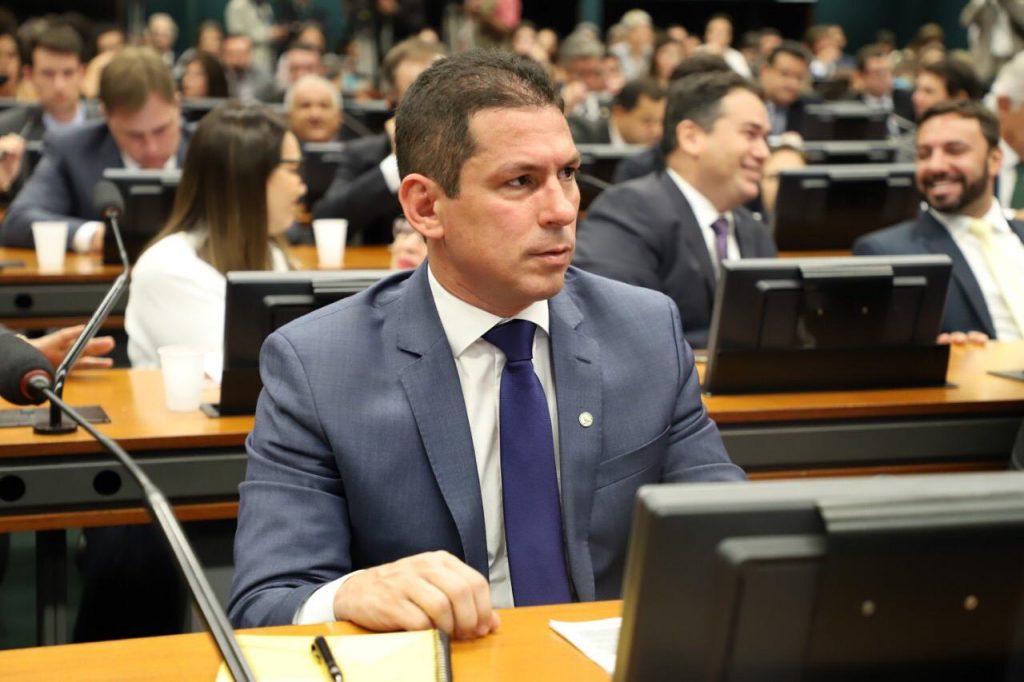 PEC 196/19 da Reforma Sindical está na pauta da CCJ; com parecer pela admissibilidade