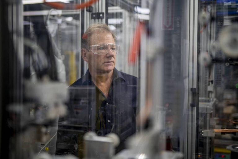 Avanço da tecnologia acentua desigualdade salarial nos EUA