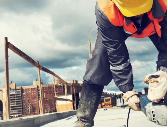 Em quatro anos, emprego cai 34% na construção