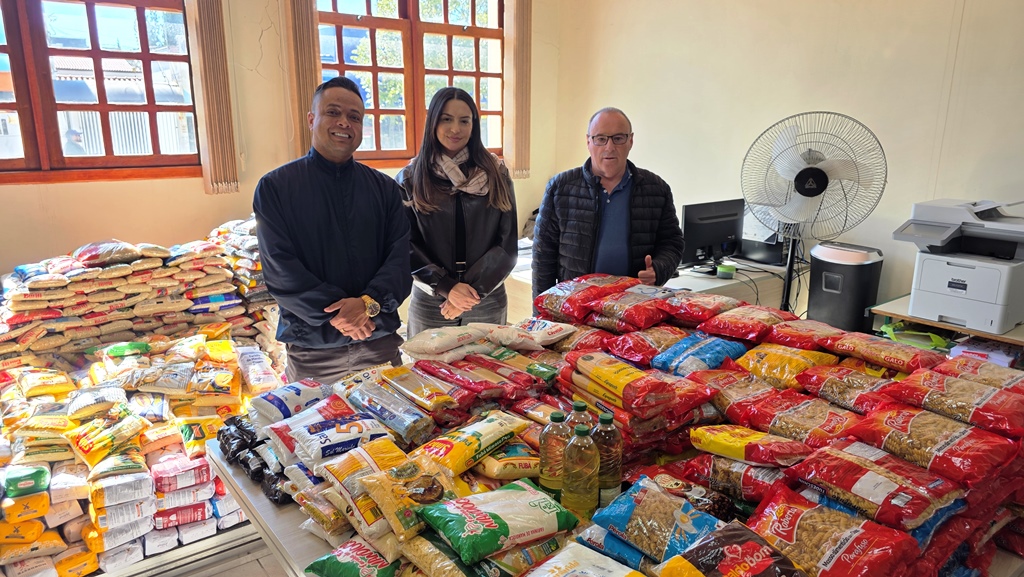 Força-PR e Prefeitura de São José dos Pinhais realiza entrega de alimentos arrecadados no 1° de Maio Solidário