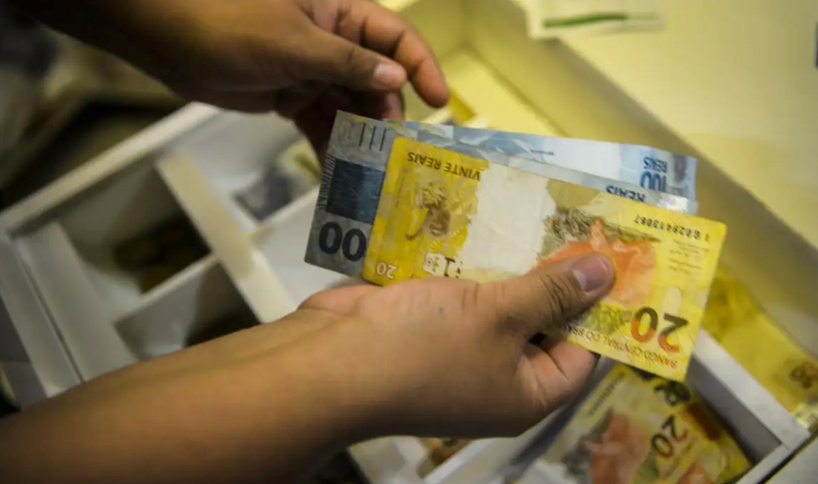 Brasil tem melhor renda, menor pobreza e desigualdade desde 1995