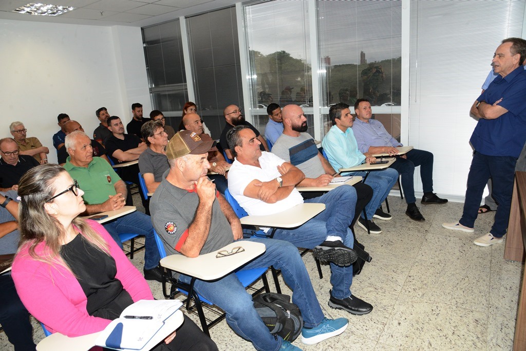 Fetim qualifica diretoria para fortalecer as mobilizações de 2026