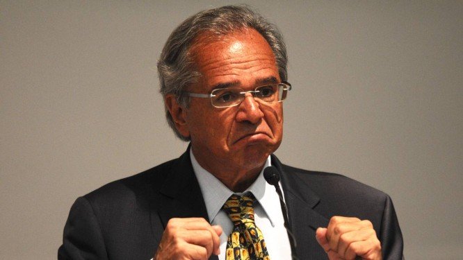 MP de Guedes corta R$ 579 milhões em mensalidades de sindicatos