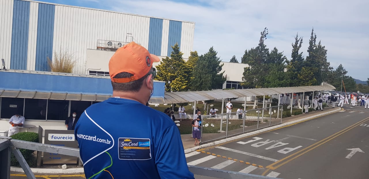 Faurecia: Metalúrgicos autorizam SMC iniciar negociação do acordo salarial