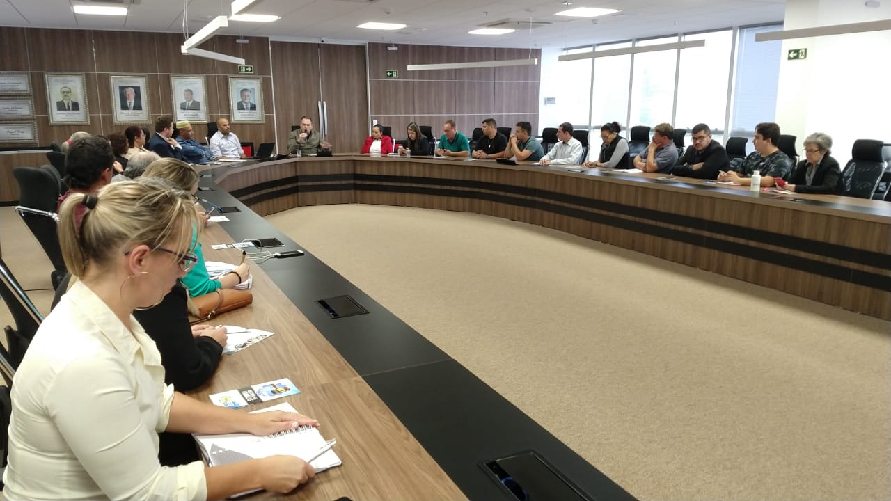 SMC realiza treinamento para os departamentos com foco no atendimento ao trabalhador