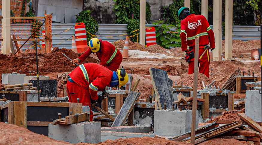 Preços da construção variam 0,39% em junho impulsionados por oito acordos coletivos