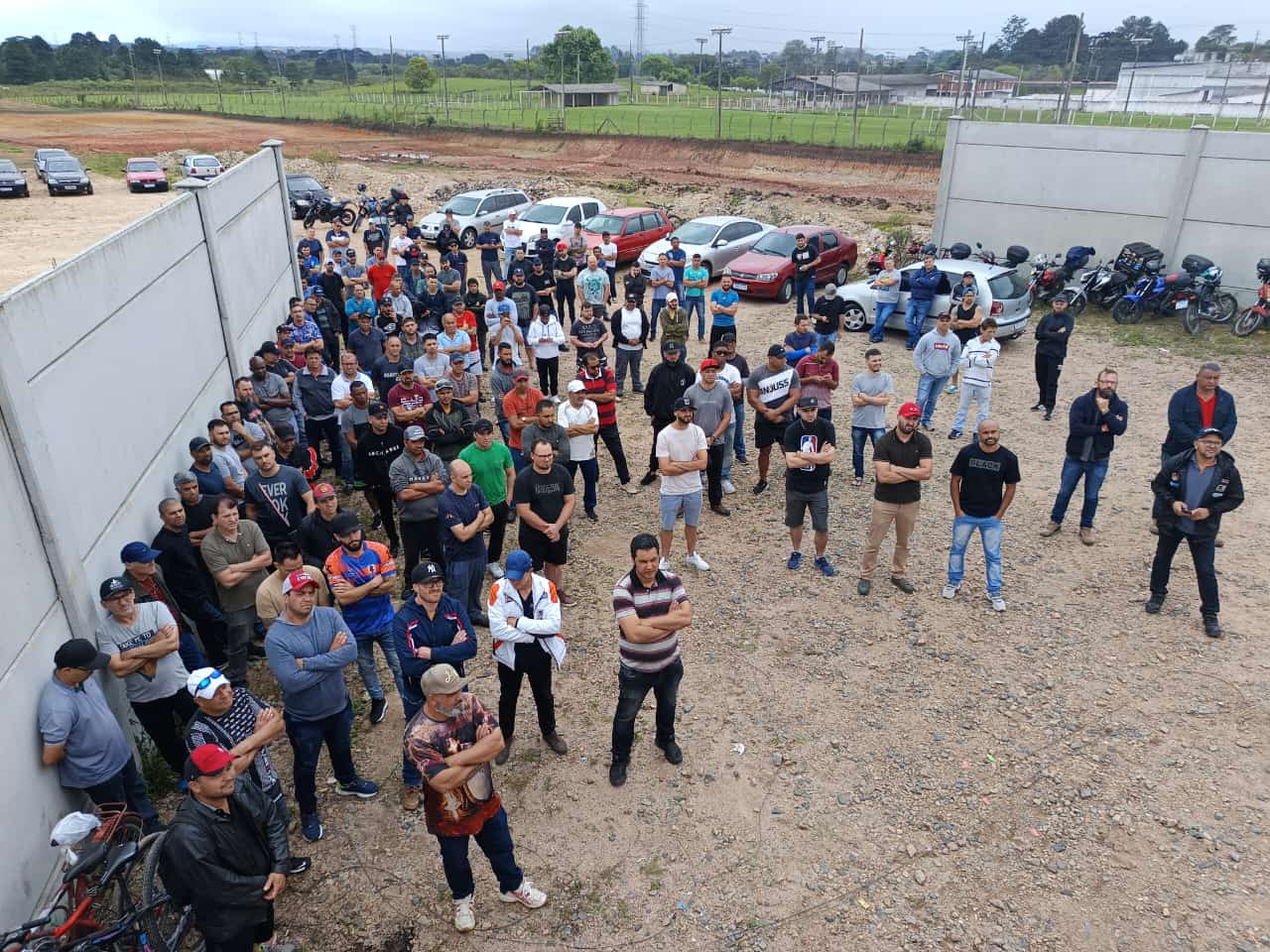 Greve dos metalúrgicos da Dipro por uma PLR justa entra no 6º dia