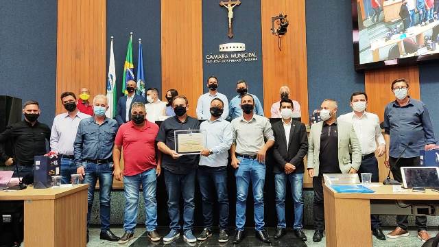 SINDICATO DOS METALÚRGICOS DA GRANDE CURITIBA RECEBE MENÇÃO DE HONRA E LOUVOR NA CÂMARA MUNICIPAL DE SÃO JOSÉ DOS PINHAIS