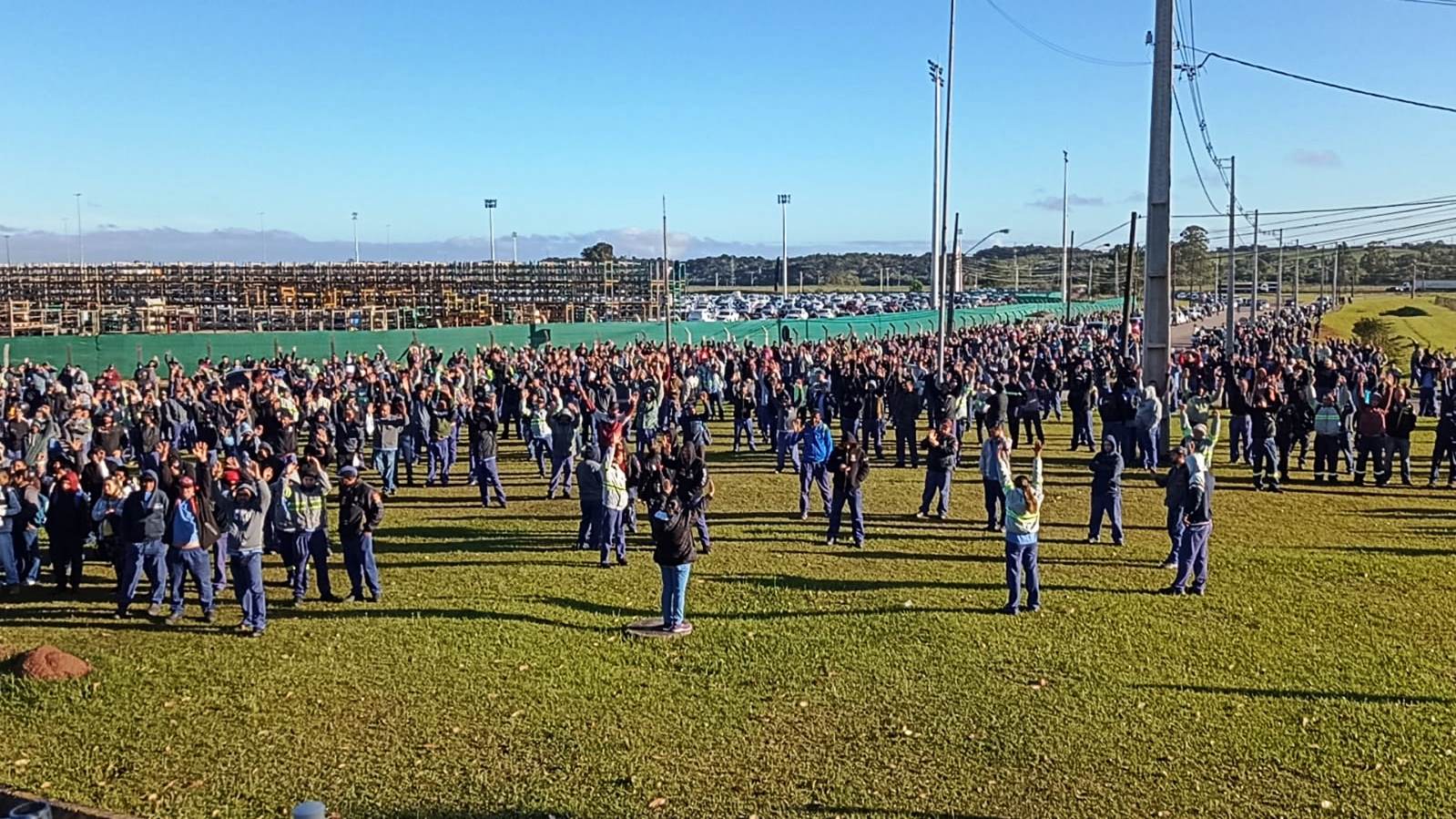 Renault: Metalúrgicos protestam contra precariedade no refeitório