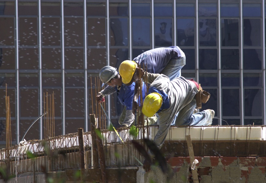 Produção industrial tem 2º tombo seguido no governo Bolsonaro: -4,5% em 2020