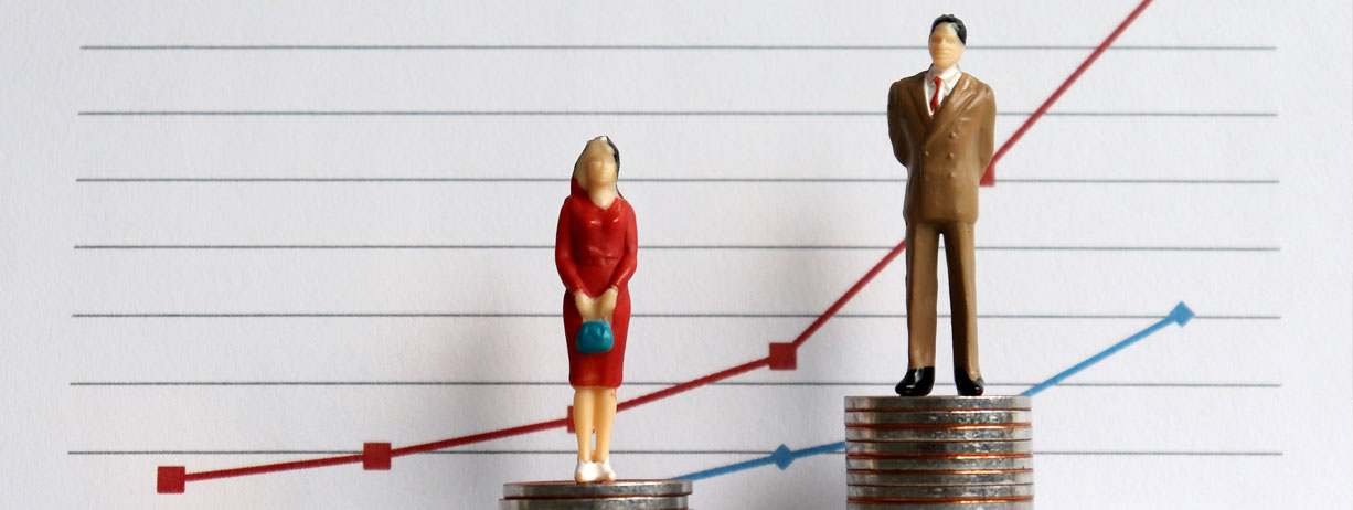 IBGE: mulher ganha menos que homem e é minoria no mercado de trabalho
