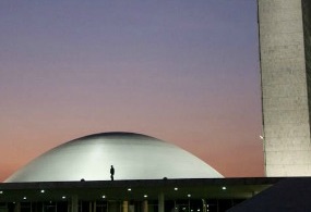 Senado chancela as MP do mínimo e do novo BPC