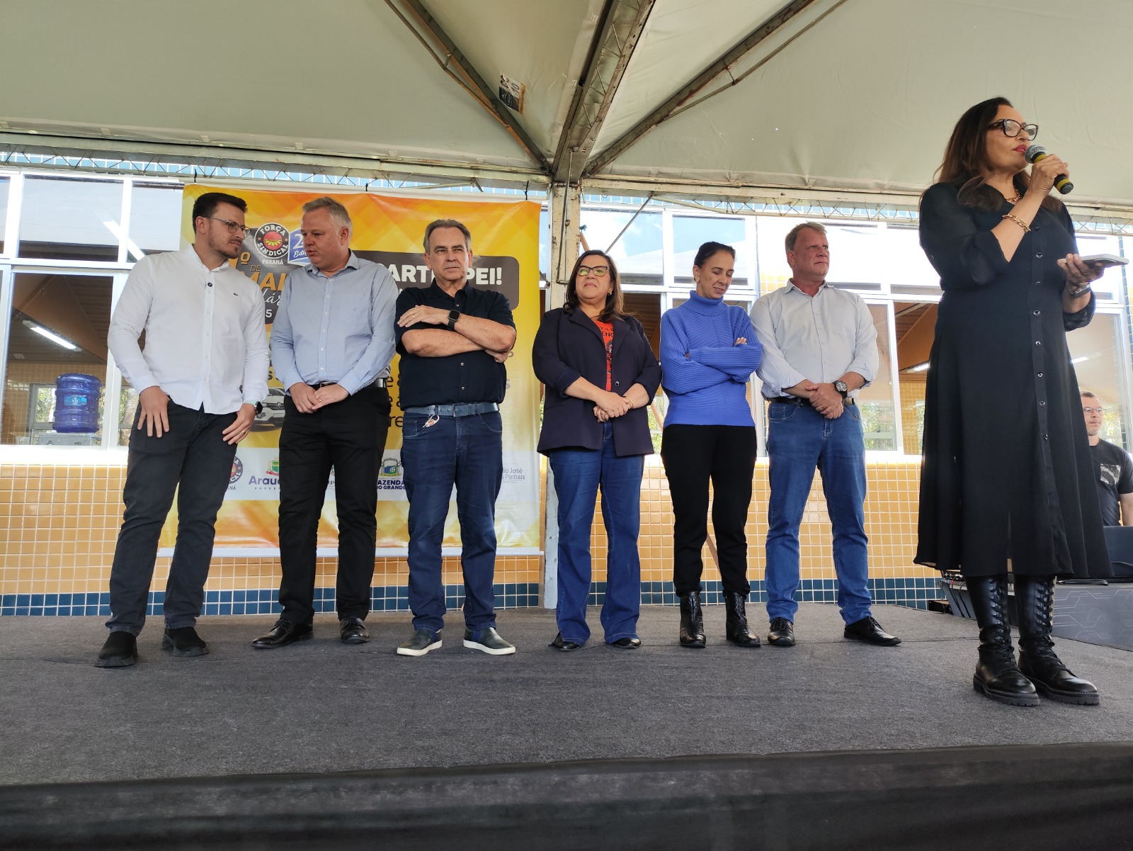 FORÇA SINDICAL DO PARANÁ E PREFEITURAS ENTREGAM CARROS SORTEADOS NO 1º DE MAIO SOLIDÁRIO